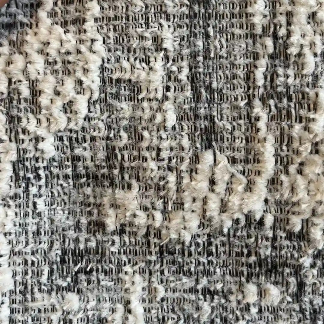 Boucle Cerrado Preto Off White